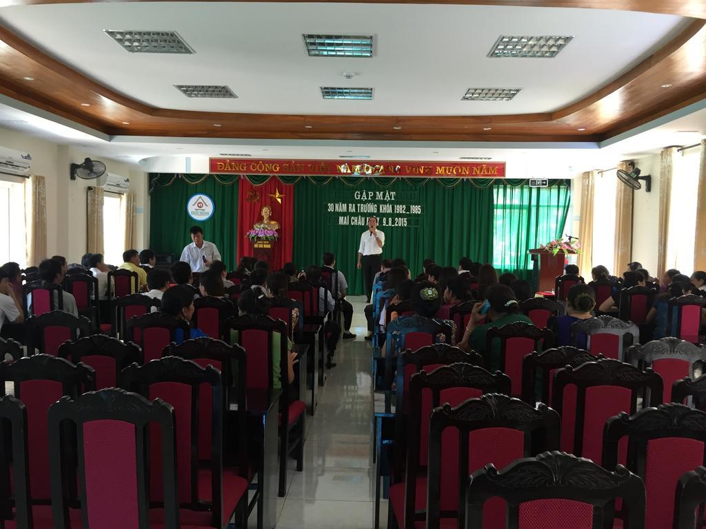 Khoa Thanh Hotel Hòa Bình Buitenkant foto