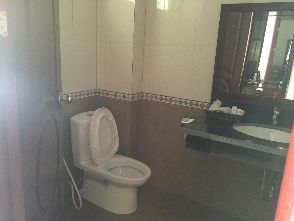 Khoa Thanh Hotel Hòa Bình Kamer foto