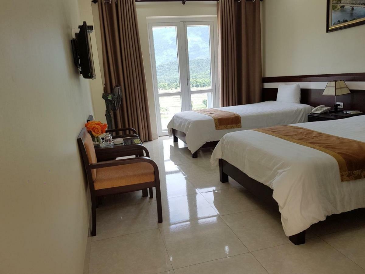 Khoa Thanh Hotel Hòa Bình Buitenkant foto
