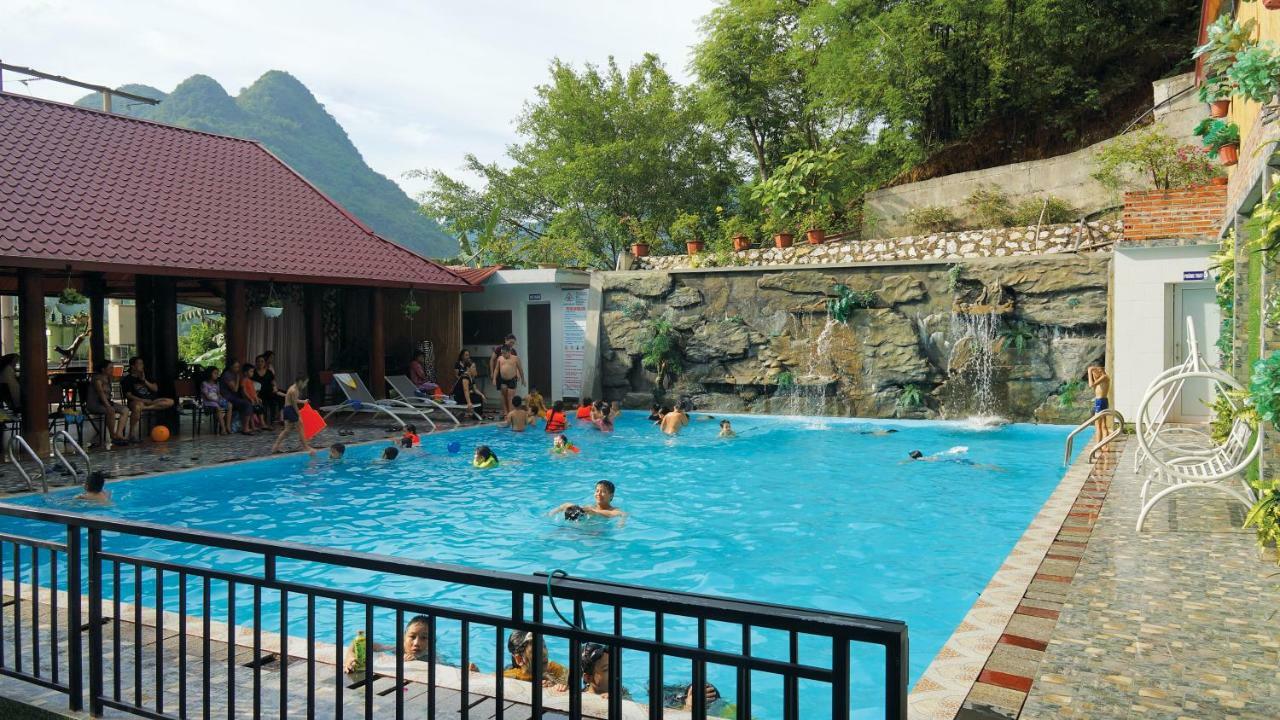 Khoa Thanh Hotel Hòa Bình Buitenkant foto