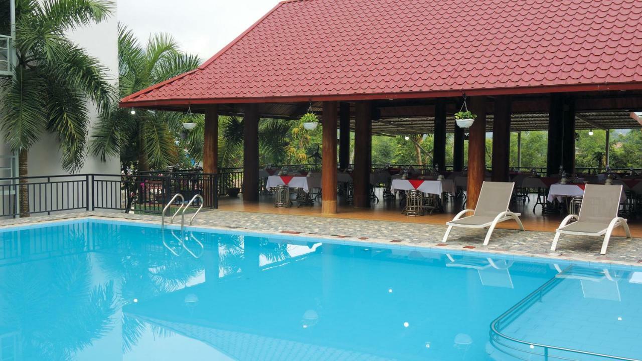 Khoa Thanh Hotel Hòa Bình Buitenkant foto
