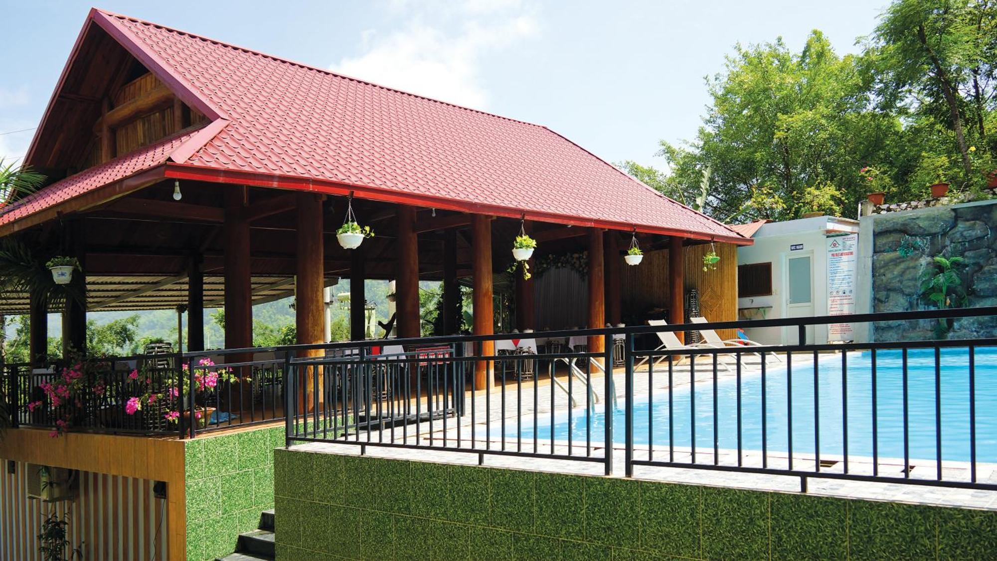 Khoa Thanh Hotel Hòa Bình Buitenkant foto